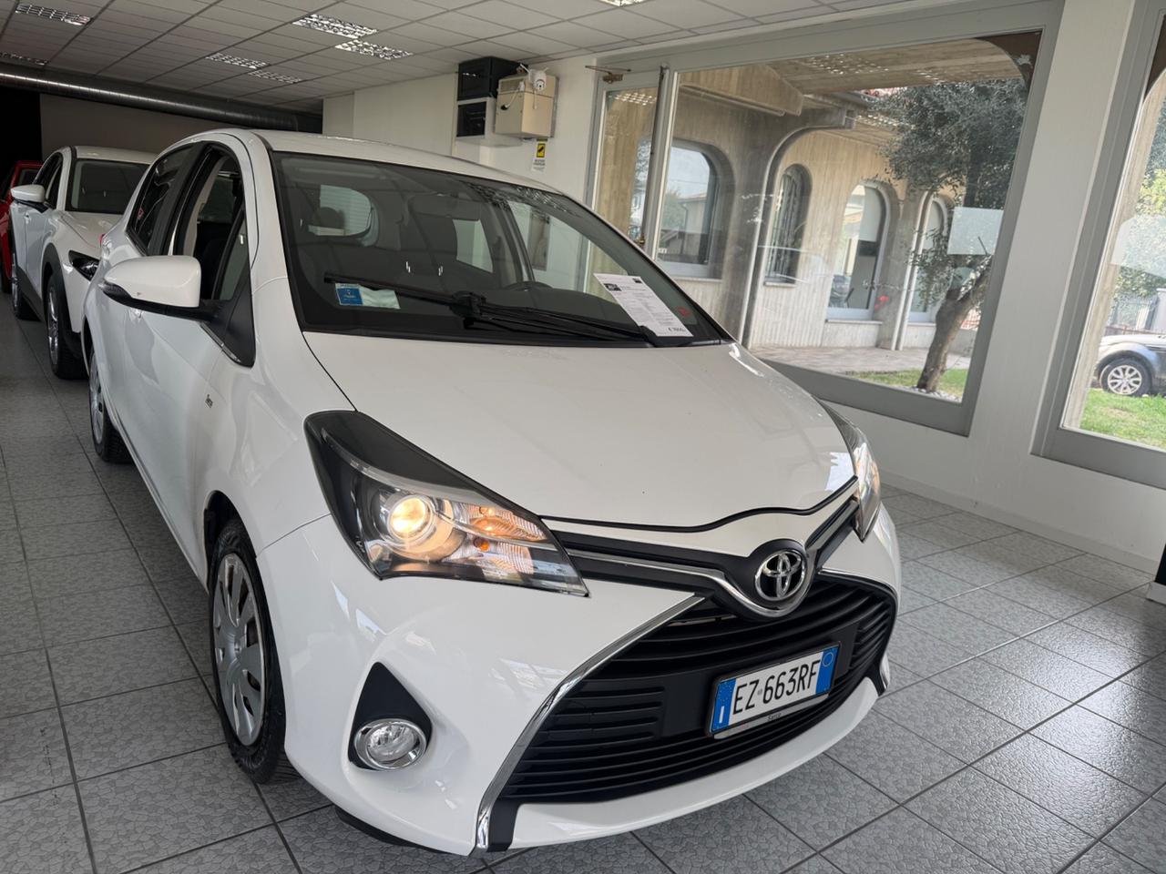 Toyota Yaris 1.4 D-4D 5 porte Lounge