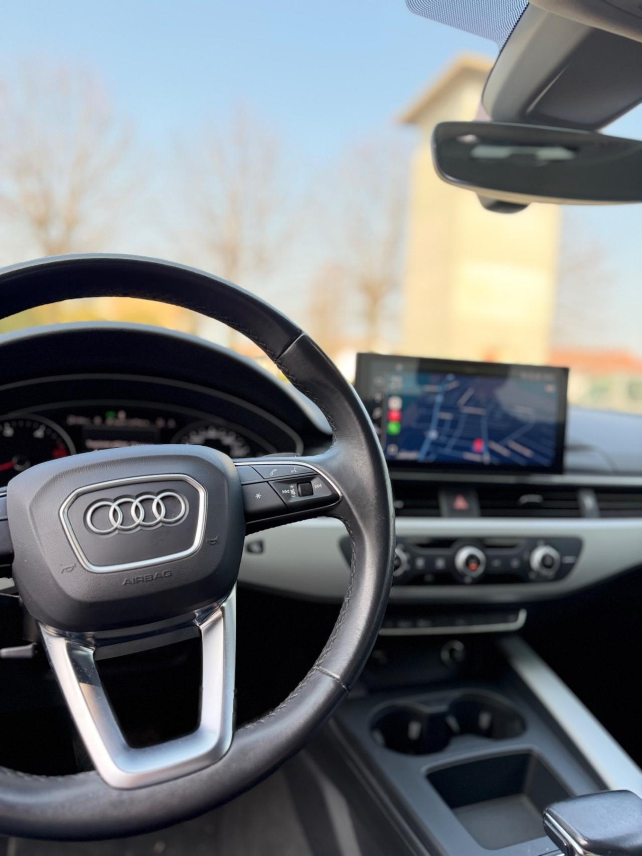 Audi A4 30 TDI/136 CV S tronic line edition