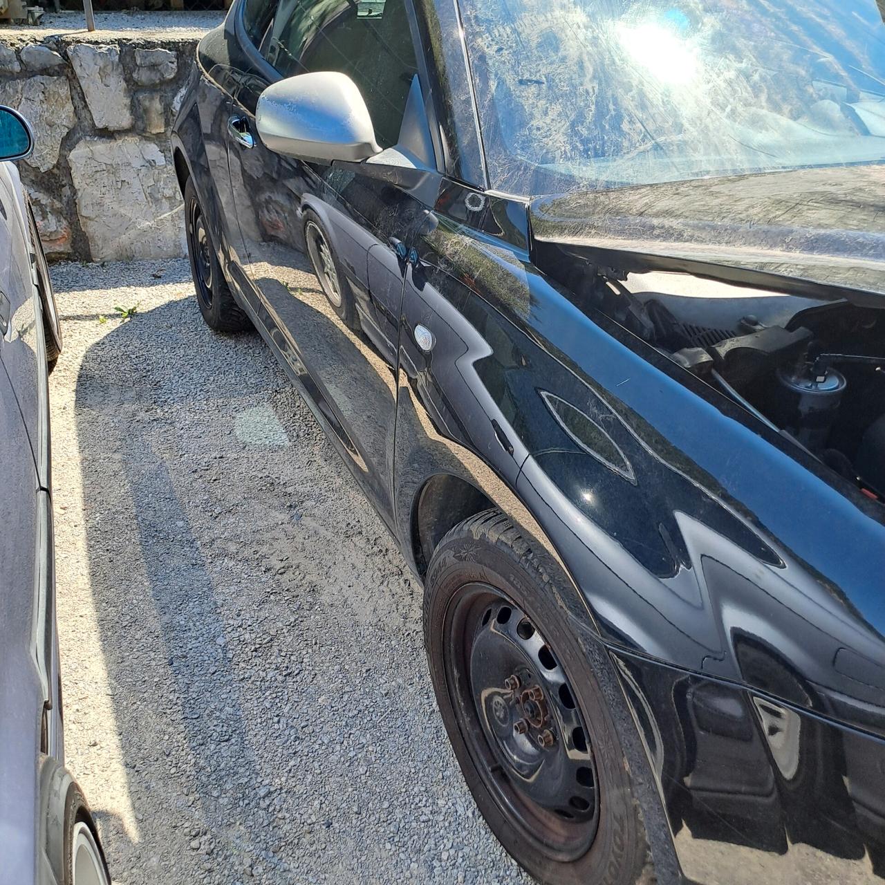 Alfa Mito 1.3 Mjet incidentata x ricambi