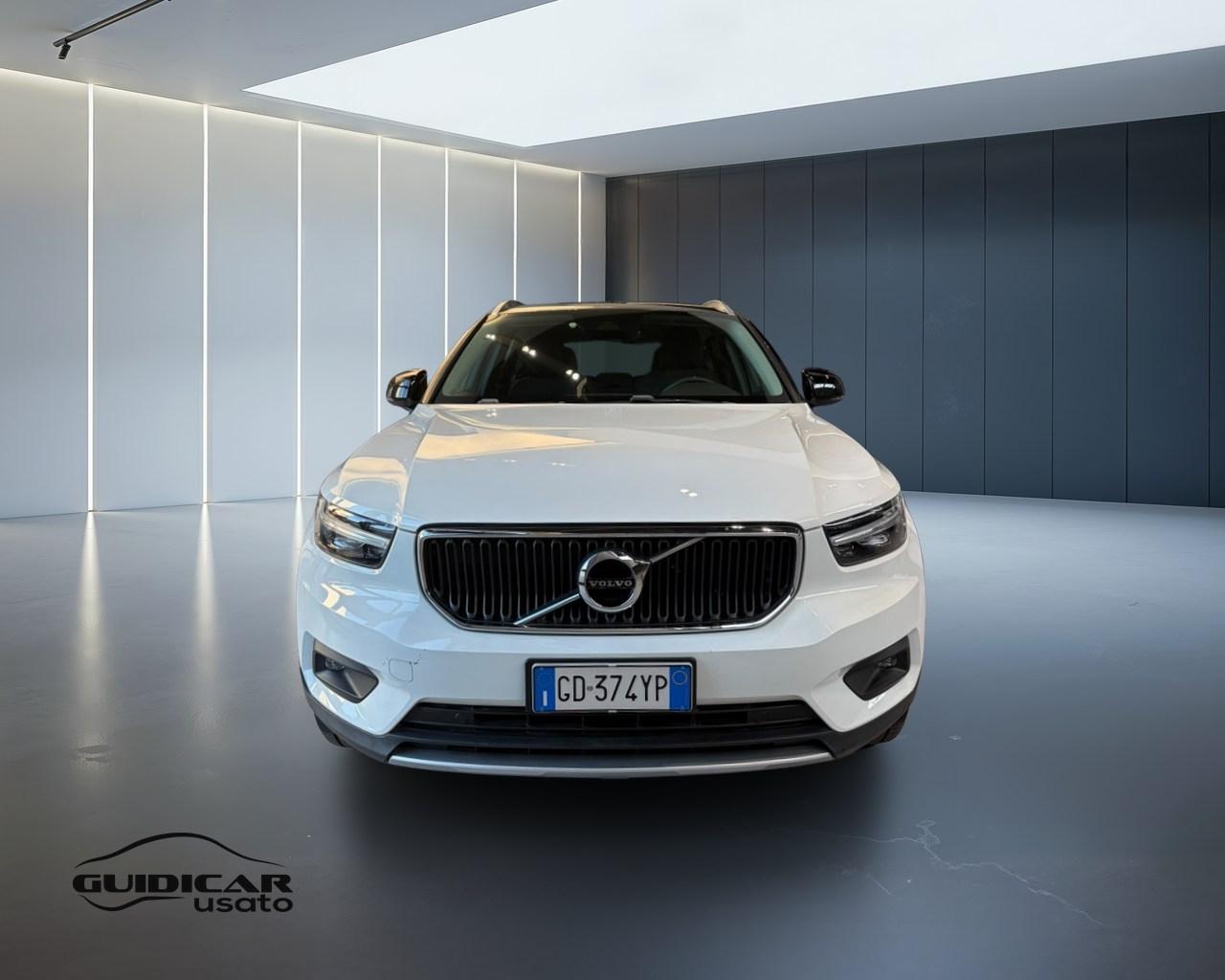 VOLVO XC40 - XC40 1.5 t2 Momentum Pro auto my21