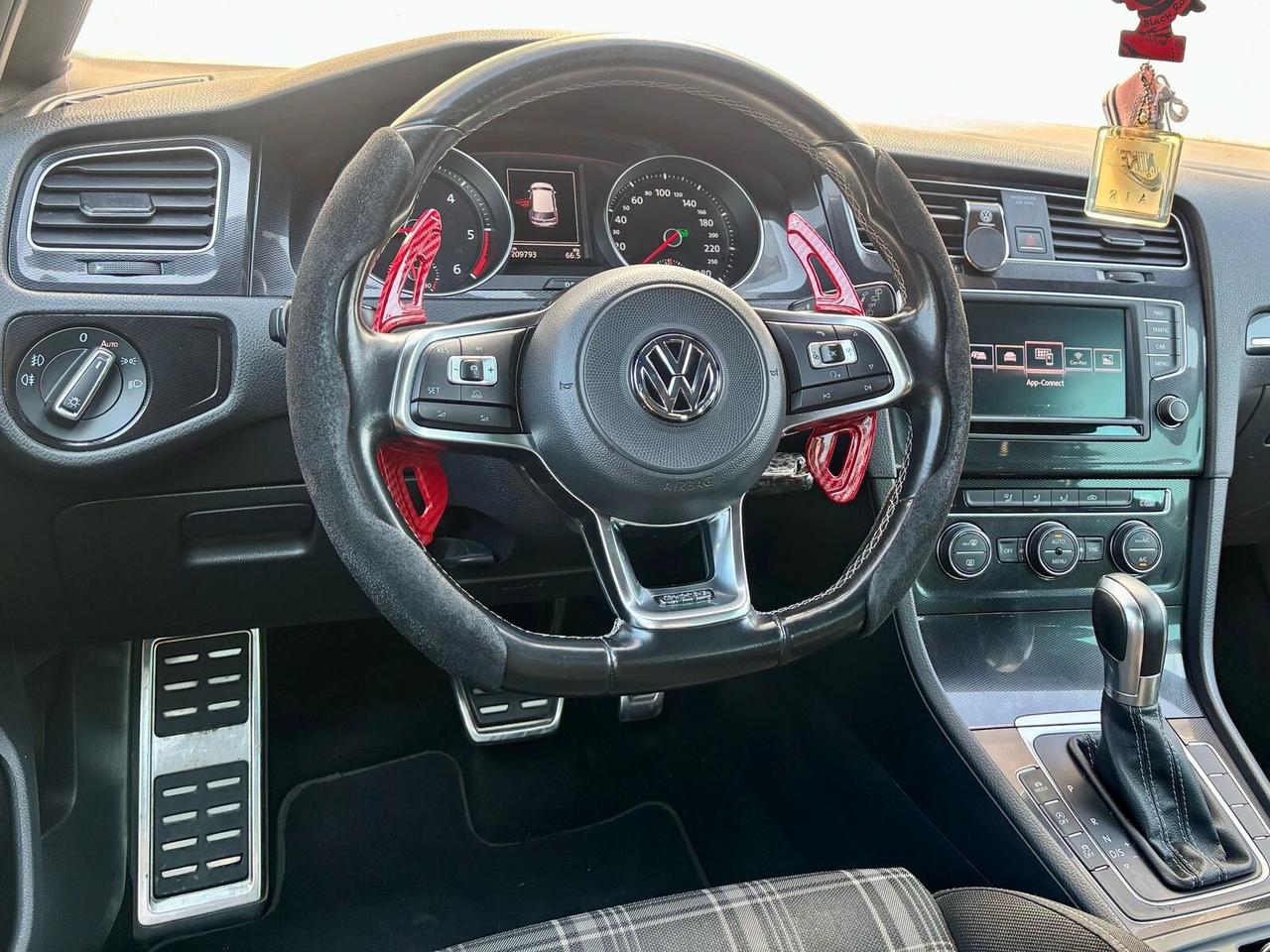 Volkswagen Golf GTD 2.0 TDI DSG 5p. Business BlueMotion Technology