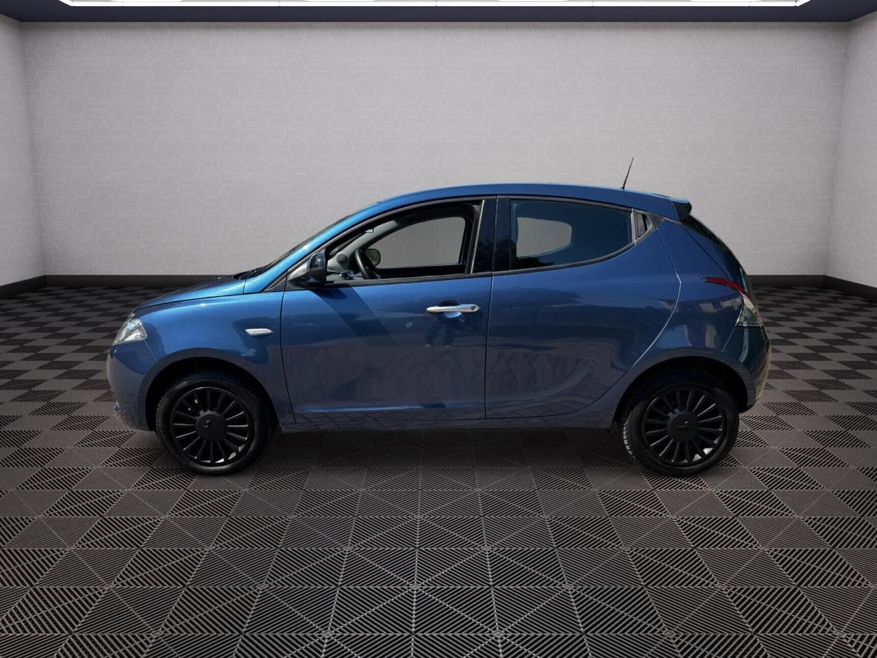 Lancia Ypsilon HYBRID del 2023 con 44.000km