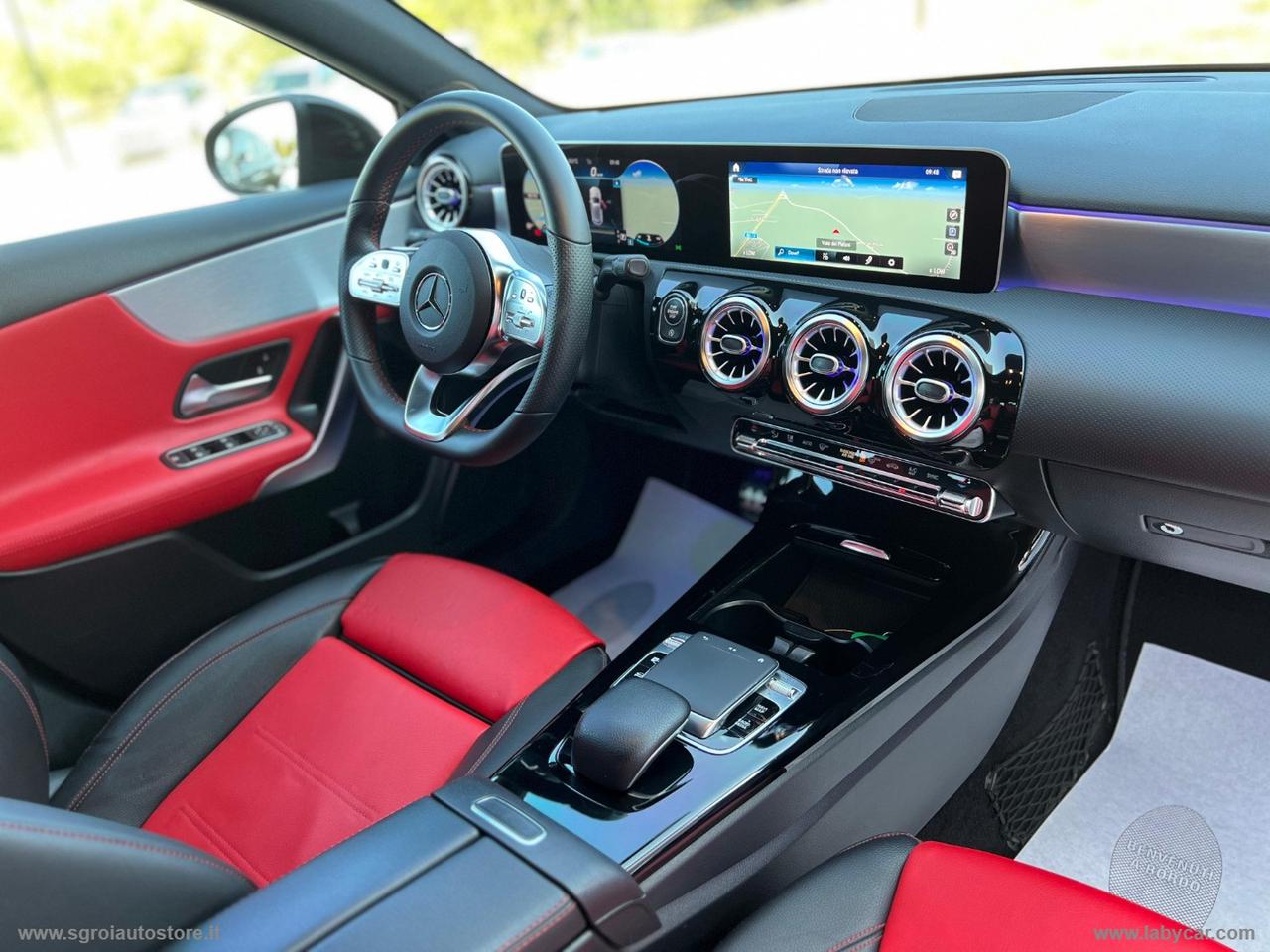 MERCEDES-BENZ A 180 d Automatic Premium