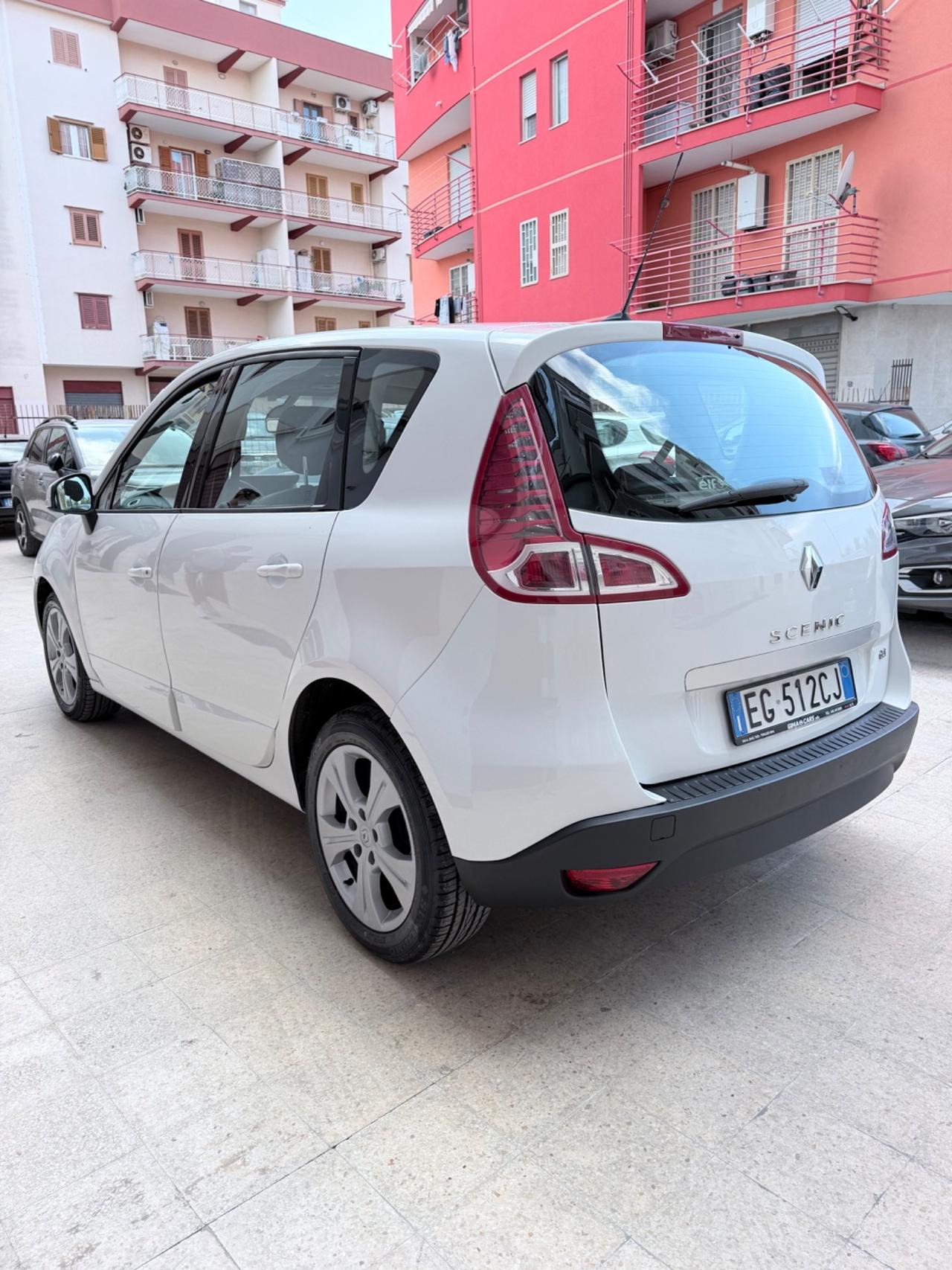 Renault Scénic X-Mod 1.5 dCi 110CV EDC Luxe