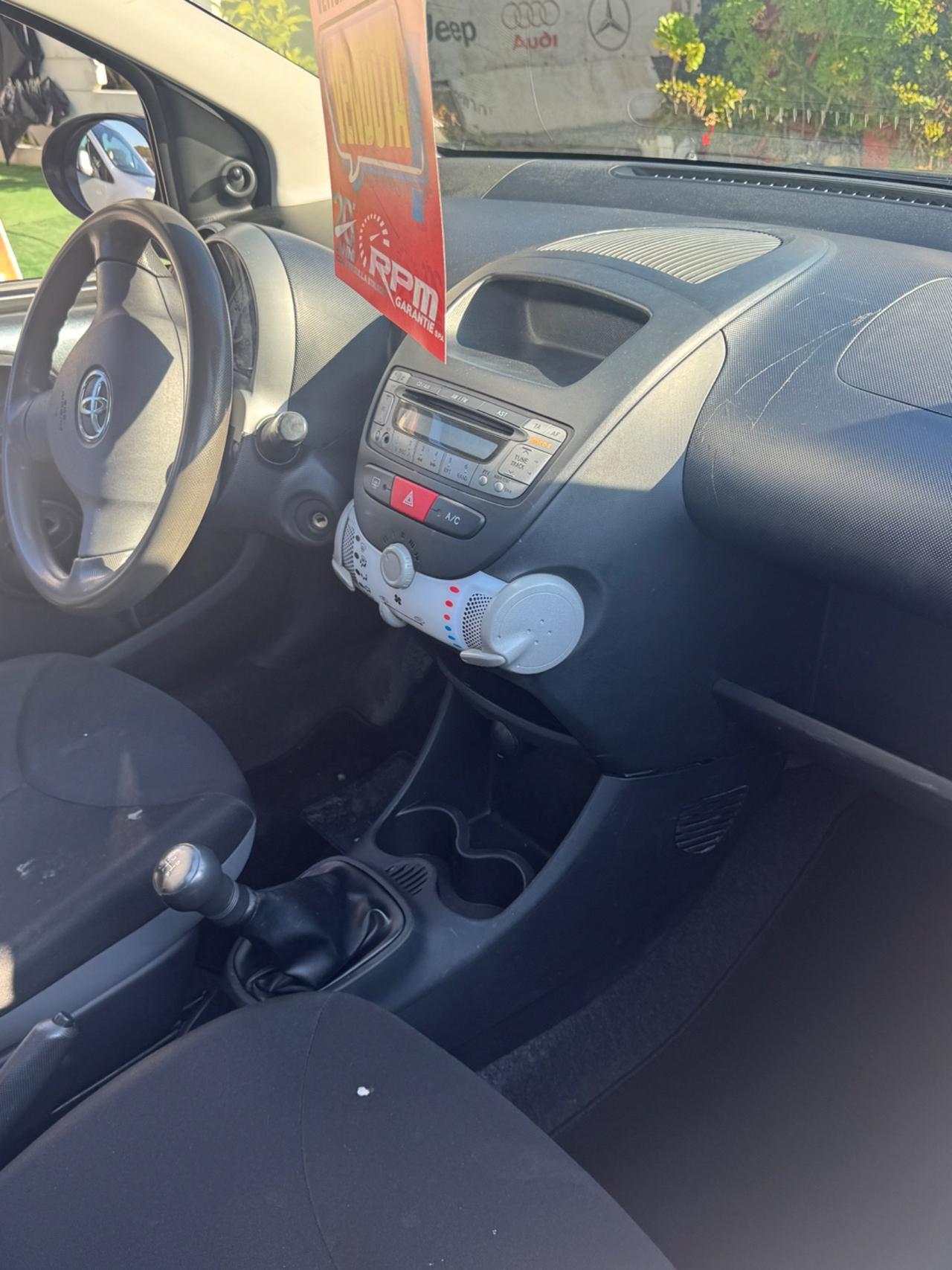 Toyota Aygo 1.0 12V VVT-i 5 porte Lounge Connect