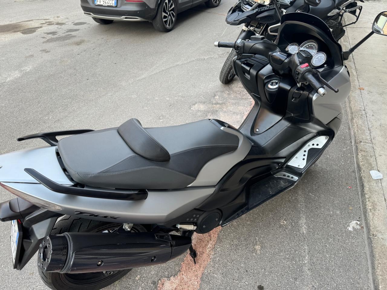 YAMAHA T-MAX 500