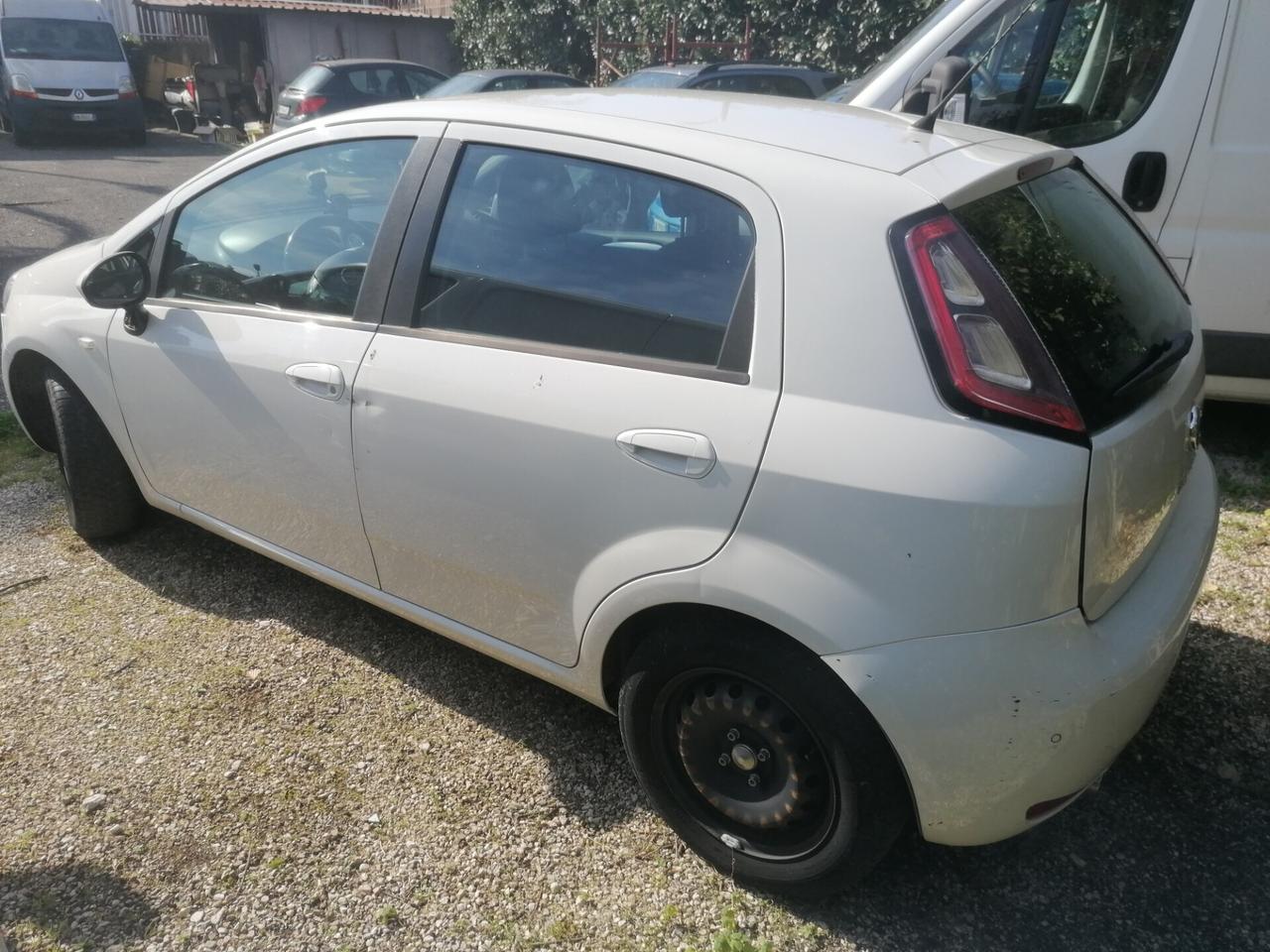 Fiat Punto 1.3 MJT 85 CV 5 porte 2200/scambi