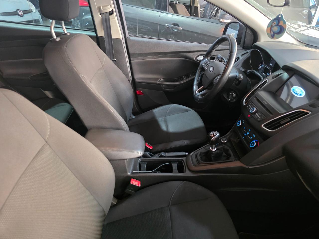 Ford Focus 1.5 TDCi 95CV TITANIUM 1 PROPRIETARIO