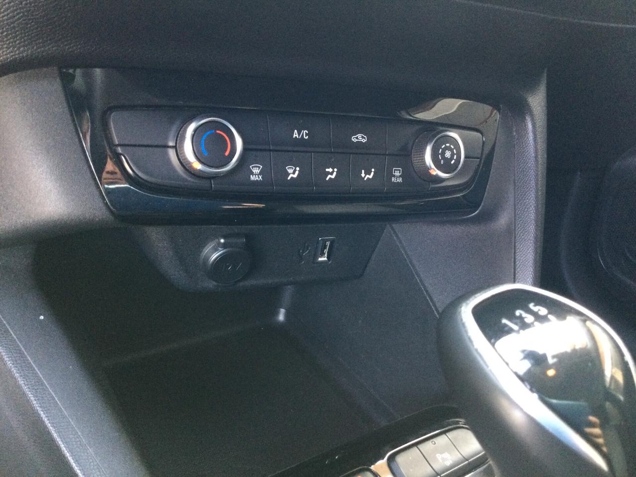 Opel Corsa 1.2 Blitz Edition