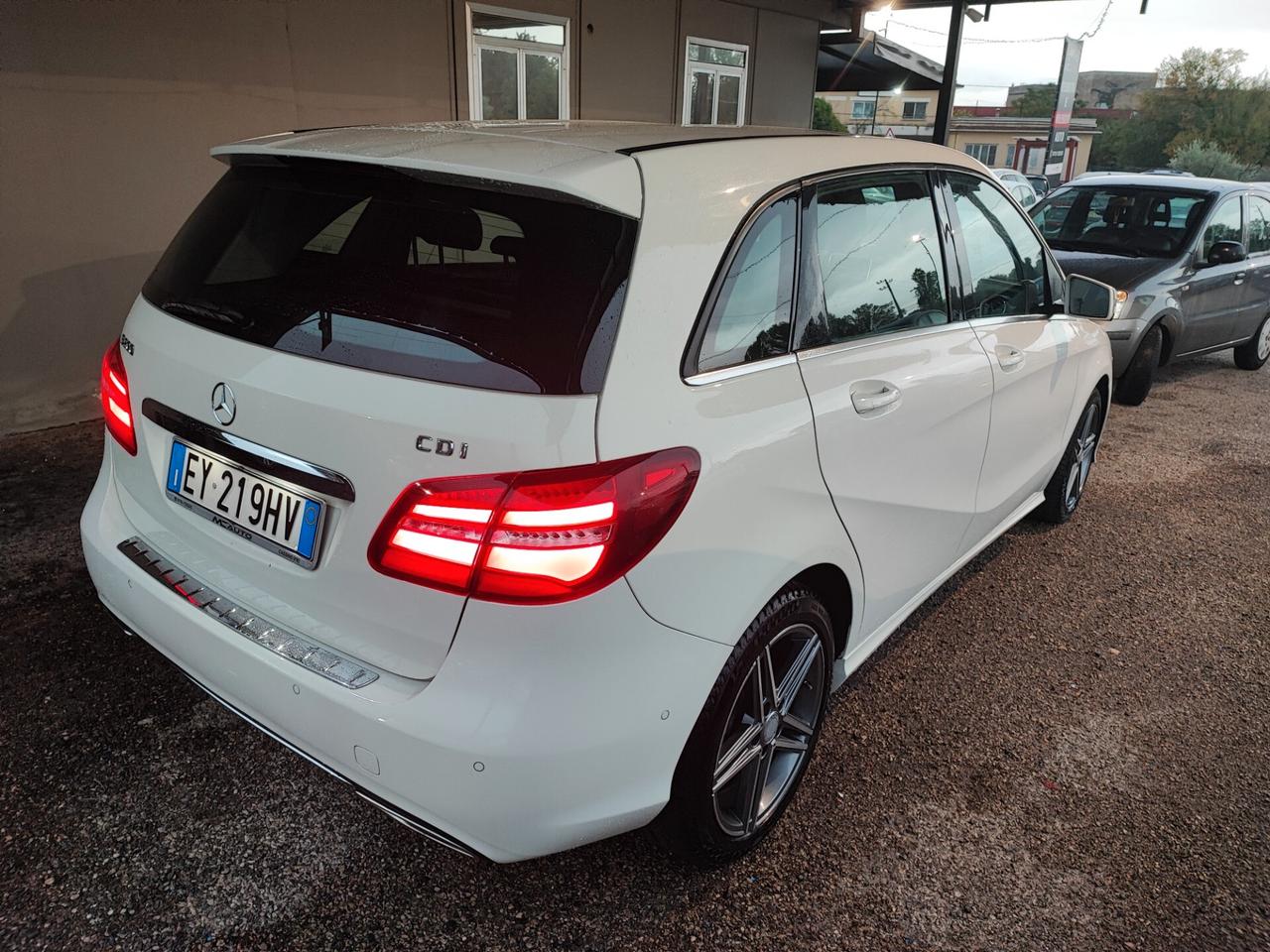 Mercedes-benz B 200 CDI Automatic Executive