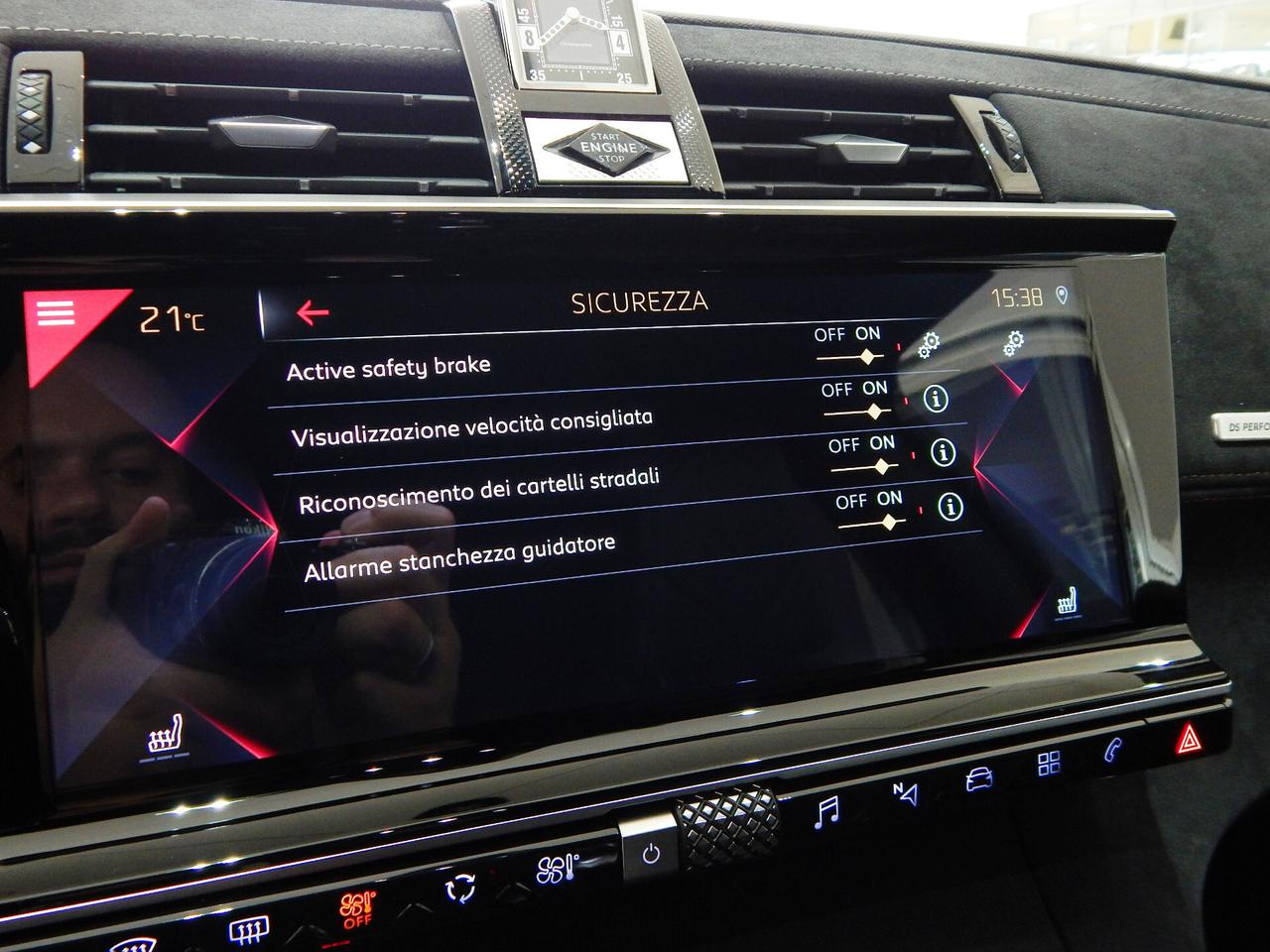 DS Automobiles DS 7 Crossback 1.5 bluehdi Performance Line+ 130cv Aut NAVI-PELLE