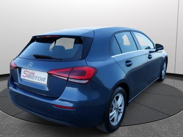 MERCEDES-BENZ A 180 d Automatic Business Extra