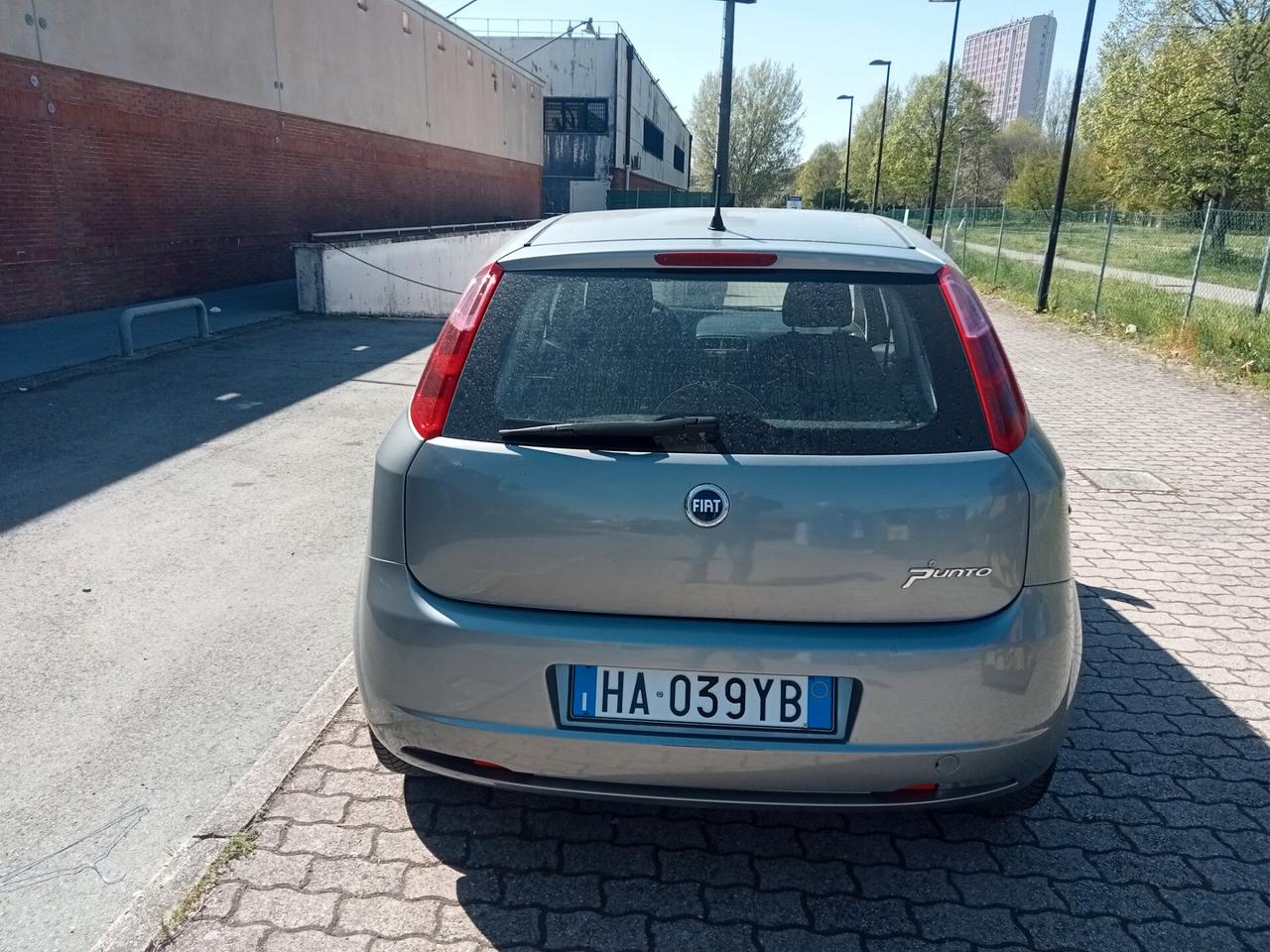 Fiat Grande Punto 1.4 5 porte Dynamic - OK Neopatentati