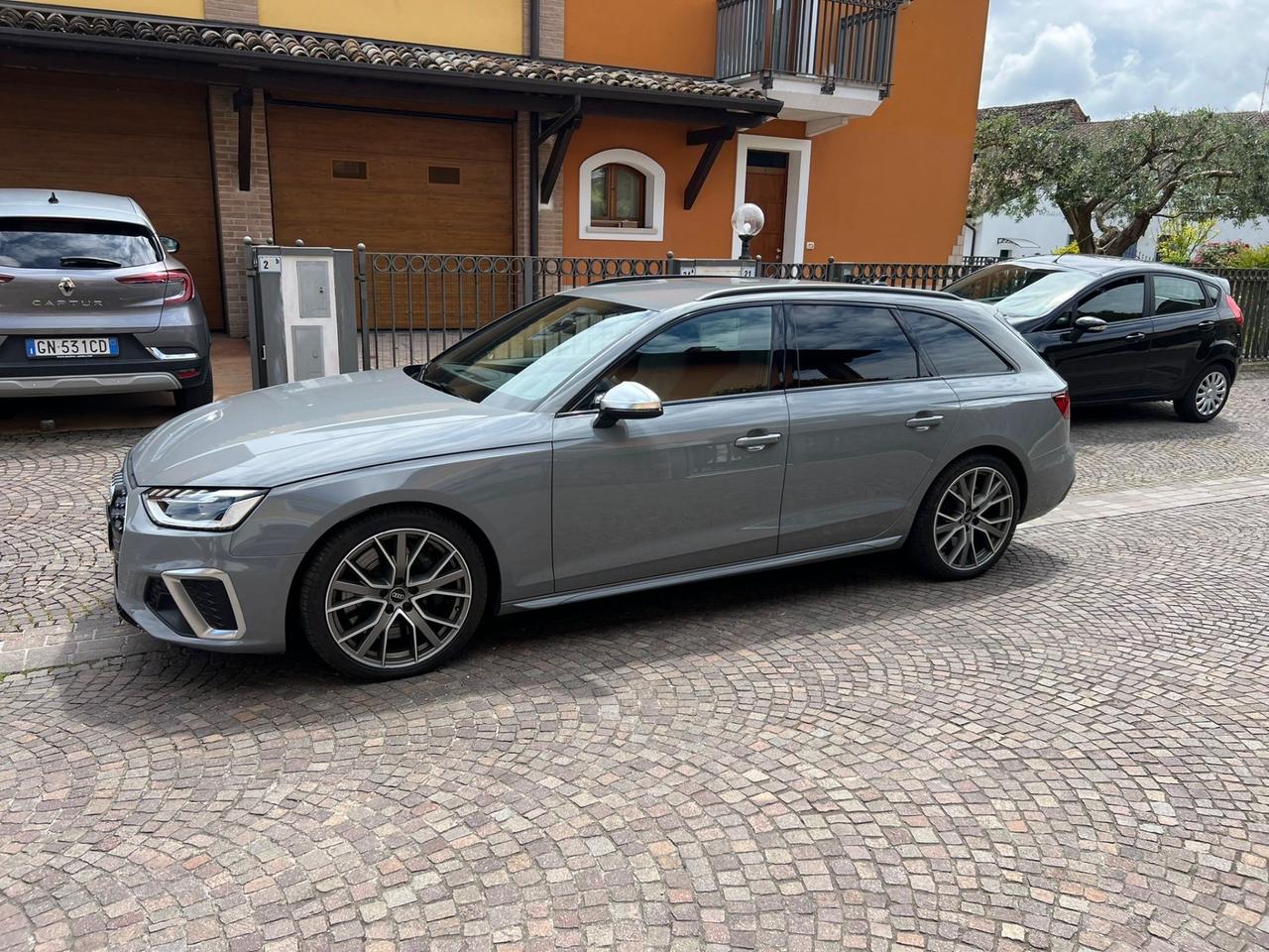 Audi A4 S4 Avant TDI quattro tiptronic sport attitude