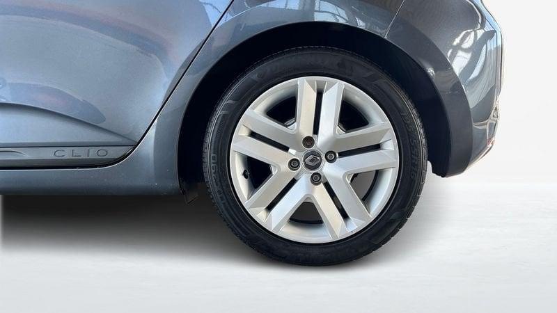 Renault Clio 1.6 E-Tech hybrid Zen 140cv auto my21