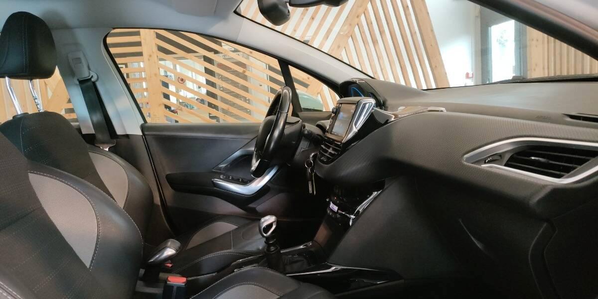 Peugeot 2008 1.6 bluehdi Allure s&s 120cv my16