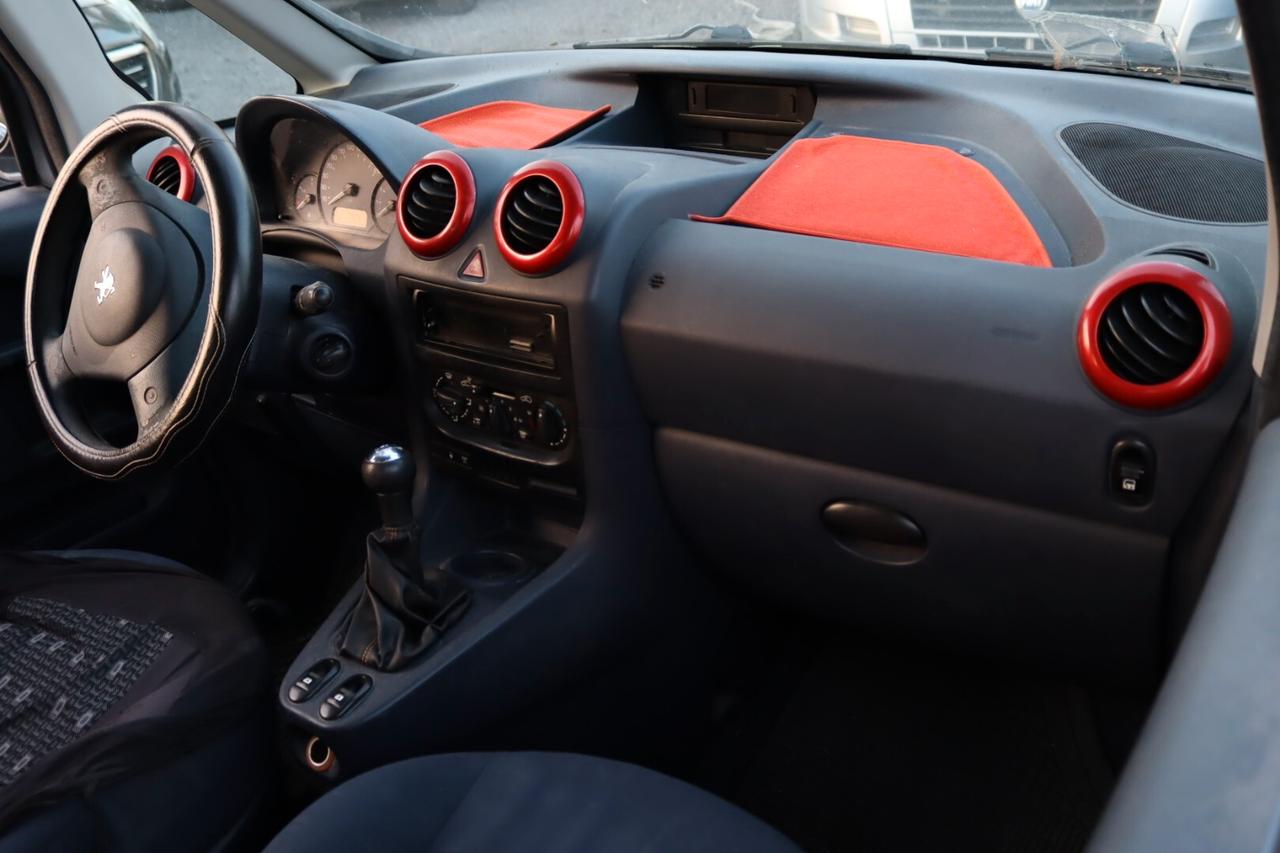 Peugeot 1007 1.4 Freddy
