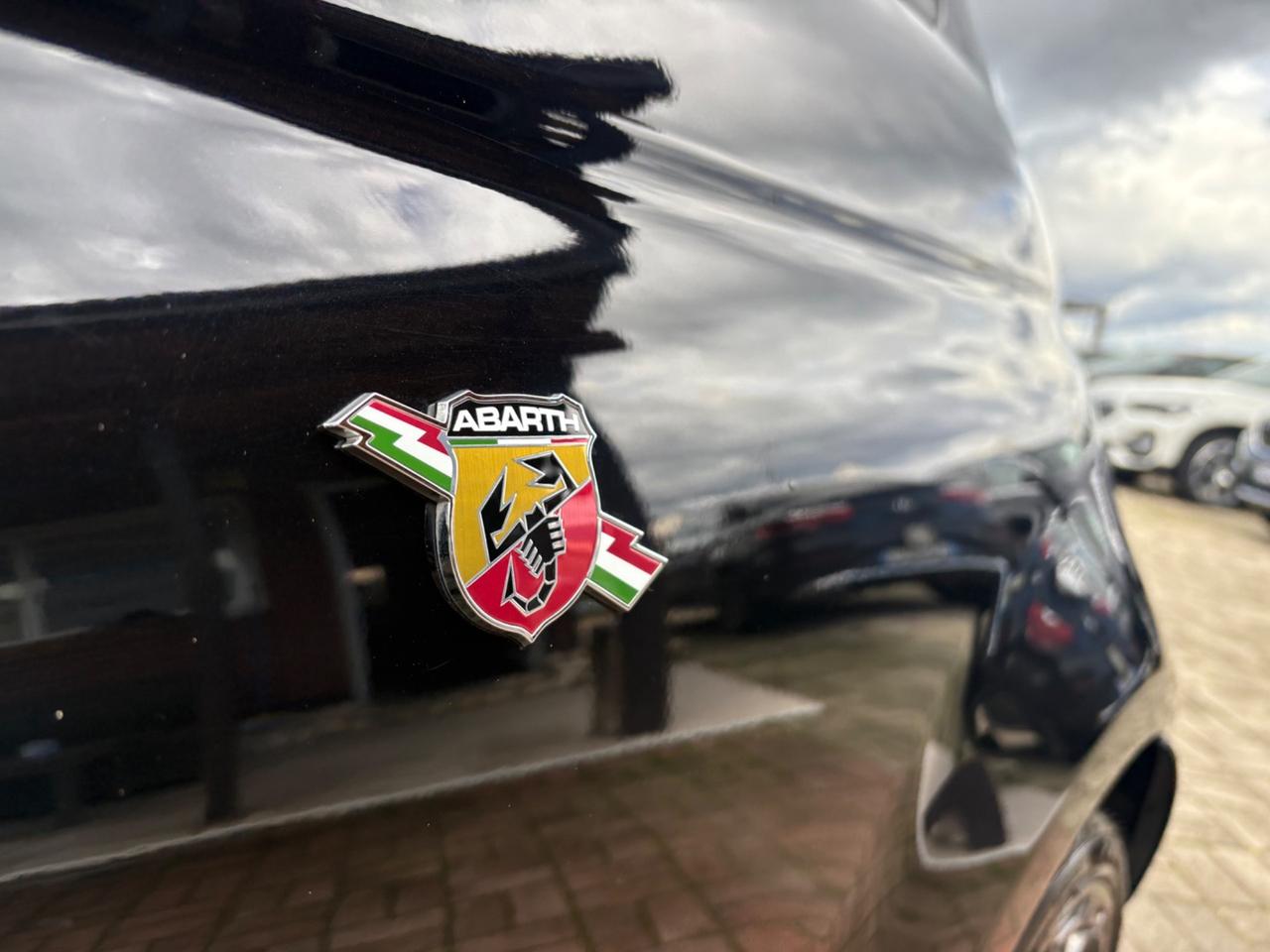 Abarth 595 1.4 Turbo T-Jet 165 CV