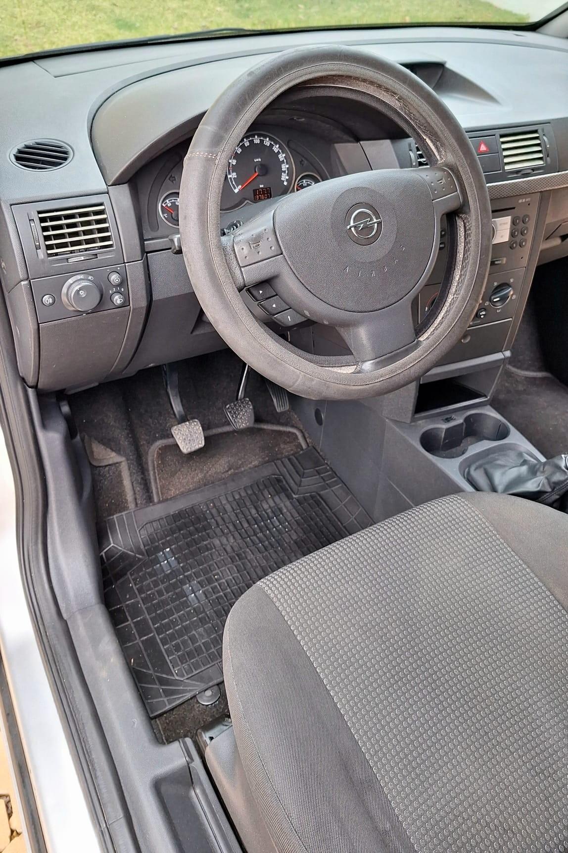 Opel Meriva 1.3 Diesel - 5 Porte OK NEOPATENTATI