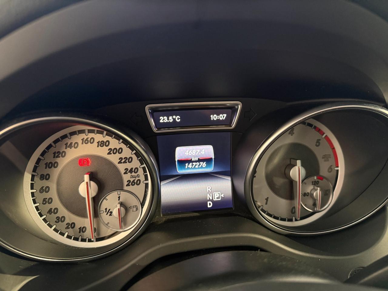 Mercedes-benz GLA 180 d Automatic Business