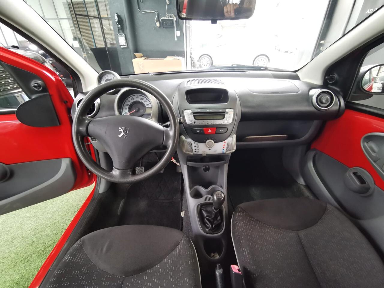 Peugeot 107 1.0 Plaisir NEOPATENTATI GARANZIA 12 MESI