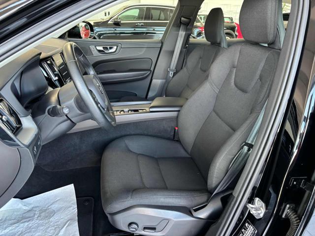 VOLVO XC60 B4 (d) AWD Geartronic Business