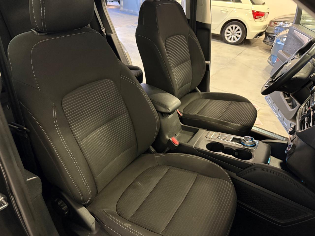 Ford Kuga 1.5 diesel 120 CV aut. 2WD Titanium