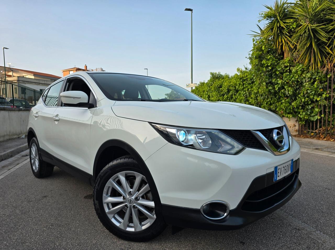 NISSAN QASHQAI RESTYLING CON SOLI 137.000KM NUOVA