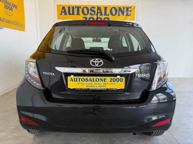 TOYOTA Yaris 1.0 5 porte Active NEOPATENTATI / PREZZO REALE