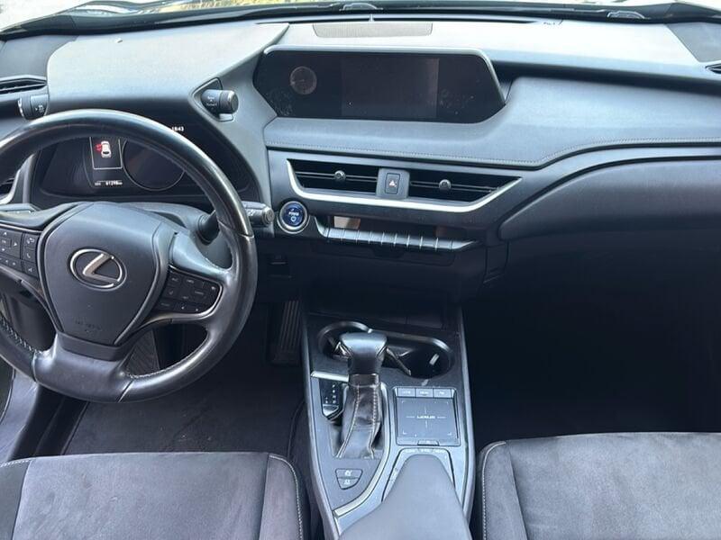 Lexus UX Hybrid Premium 2WD