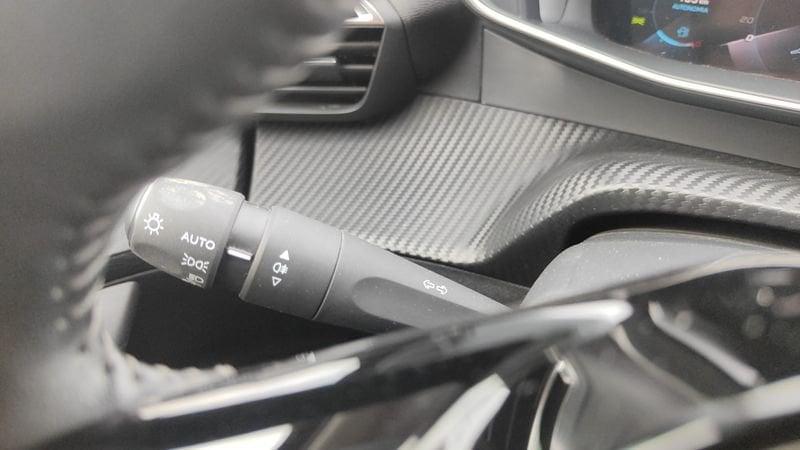 Peugeot 2008 PureTech 130 S&S Allure Pack