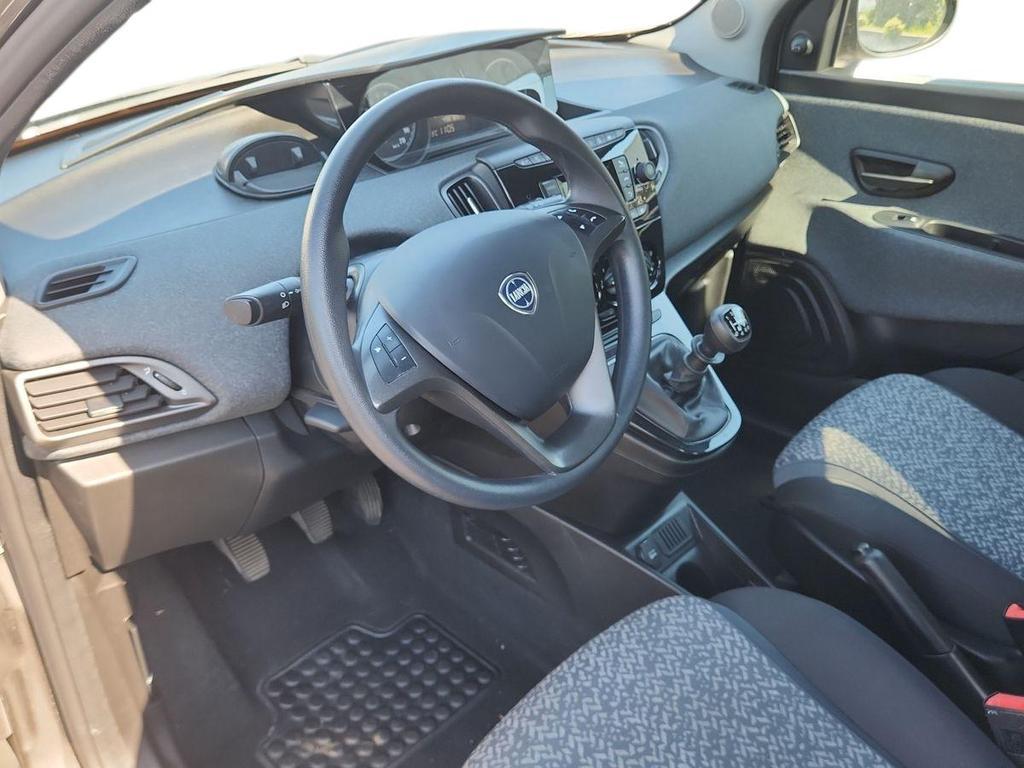 Lancia Ypsilon 1.0 hybrid Silver s&s 70cv
