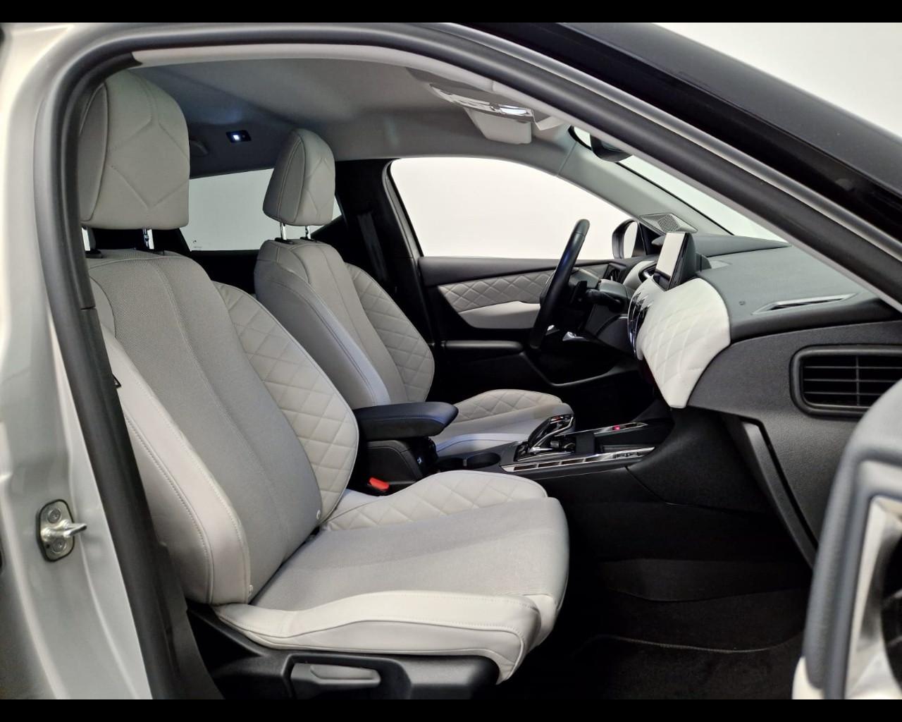 DS DS3 - DS3 1.2 puretech Rivoli 130cv auto