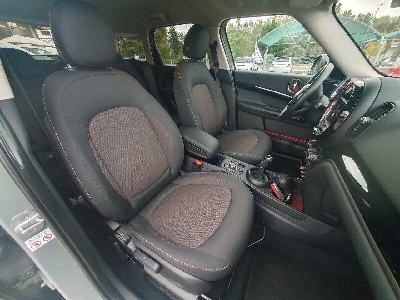 Mini Cooper Countryman 1.5 One D Business Automatica