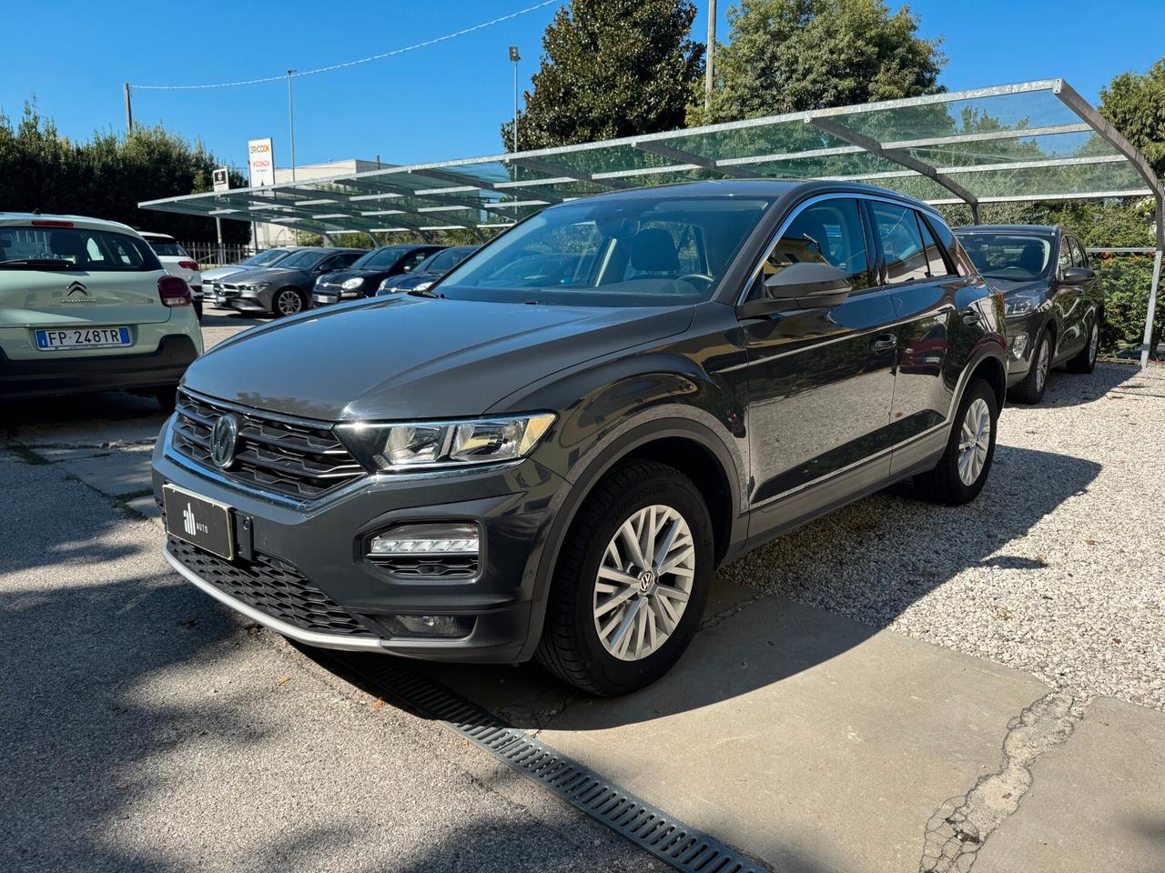 Volkswagen T-Roc 1.6 TDI SCR Business BlueMotion Technology
