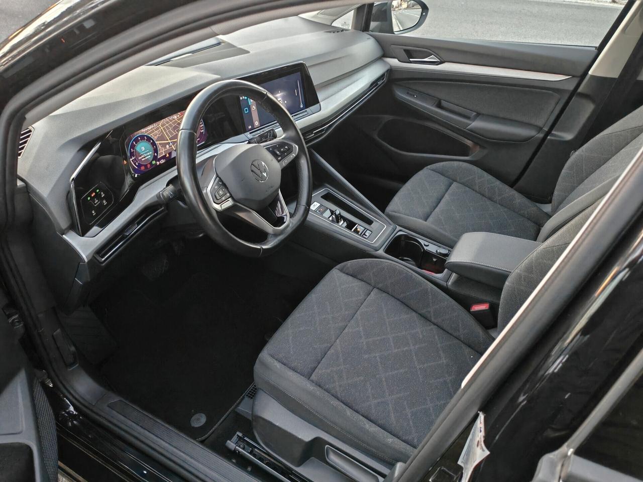 Volkswagen Golf 1.0 eTSI 110 CV EVO DSG Life