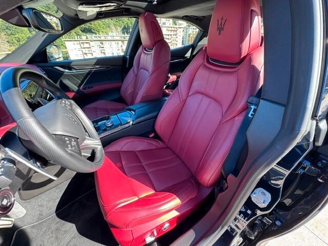 Maserati Ghibli V6 430 CV AWD Modena