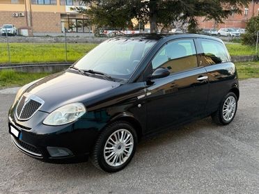 Lancia Ypsilon 1.2 x neopatentati