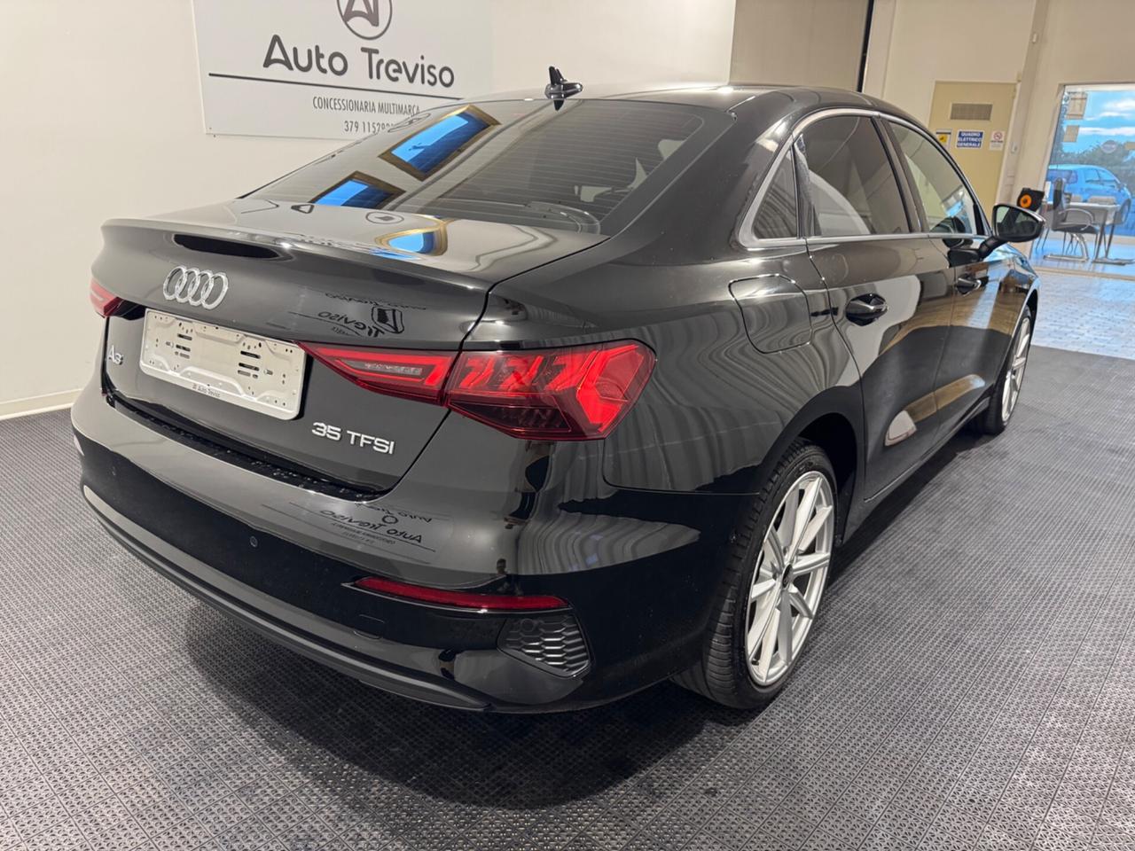 Audi A3 Sedan 35 TFSI Business Advanced