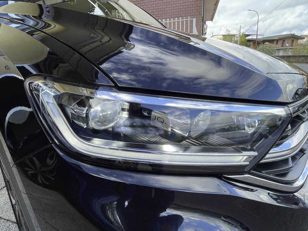 Volkswagen T-Roc 2.0 TDI SCR 150 CV DSG R-Line "Fari IQ.LIGHT LED Matrix-Cerchi in lega "Misano" 8 J x 19"
