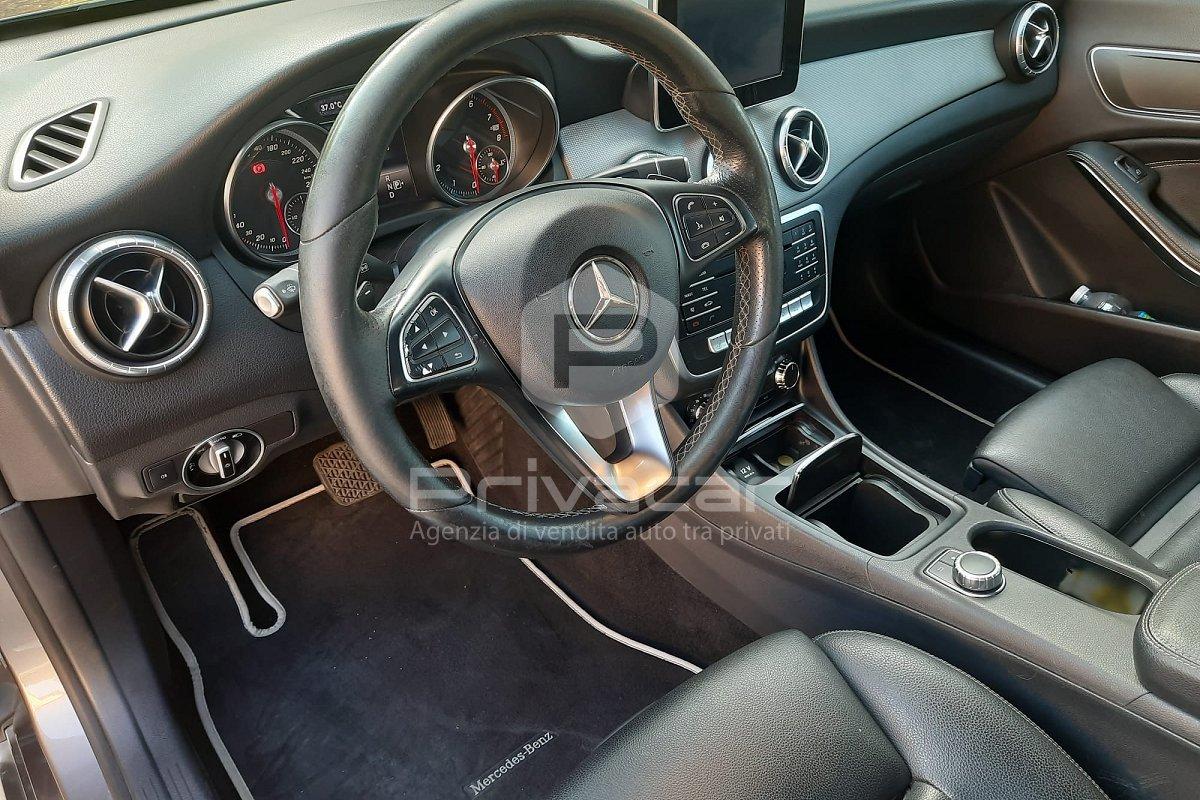 MERCEDES CLA 180 Business