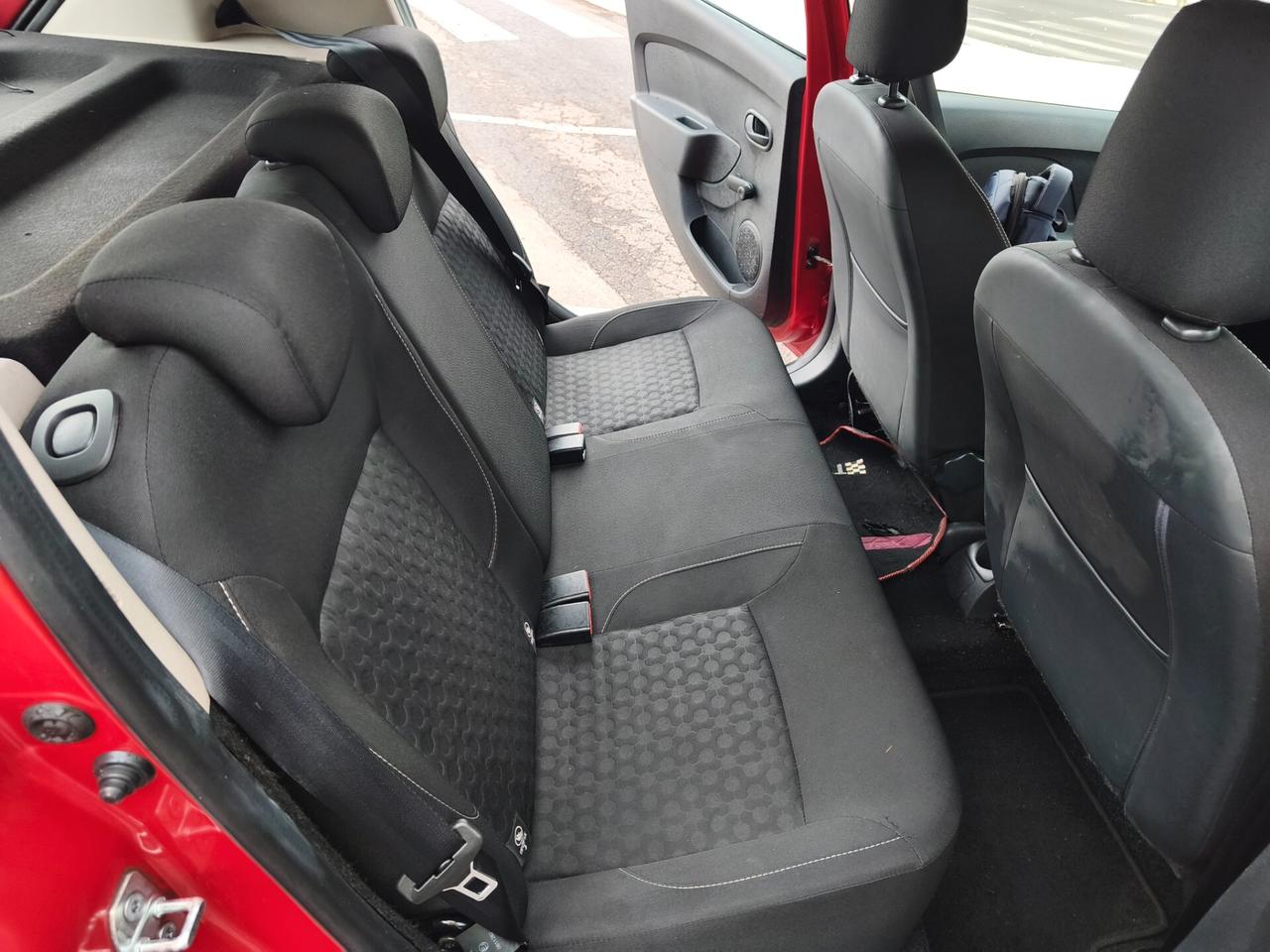 Dacia Sandero 1.5 8V 75Cv DISTRIBUZ OK