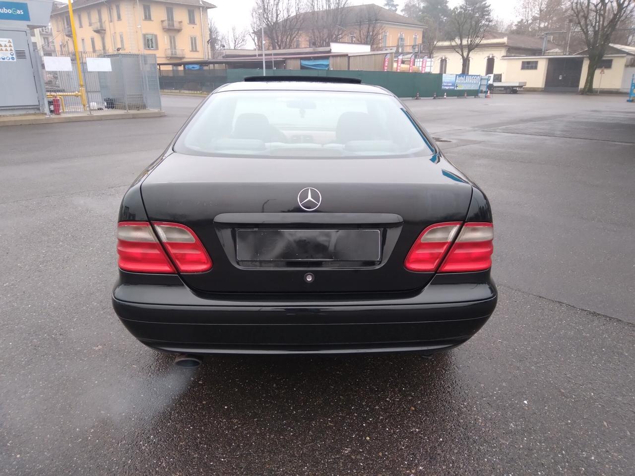 Mercedes-benz CLK 200 16v 136cv cat Sport