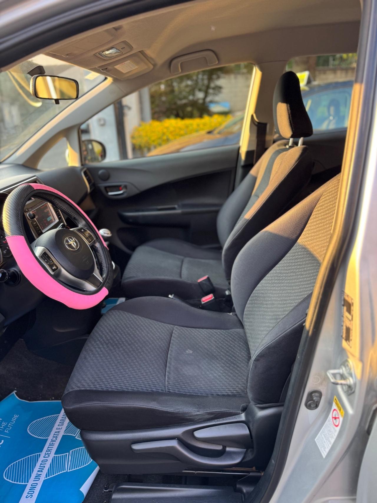 Toyota Verso-S 1.4D MMT Style. Neopatentati.