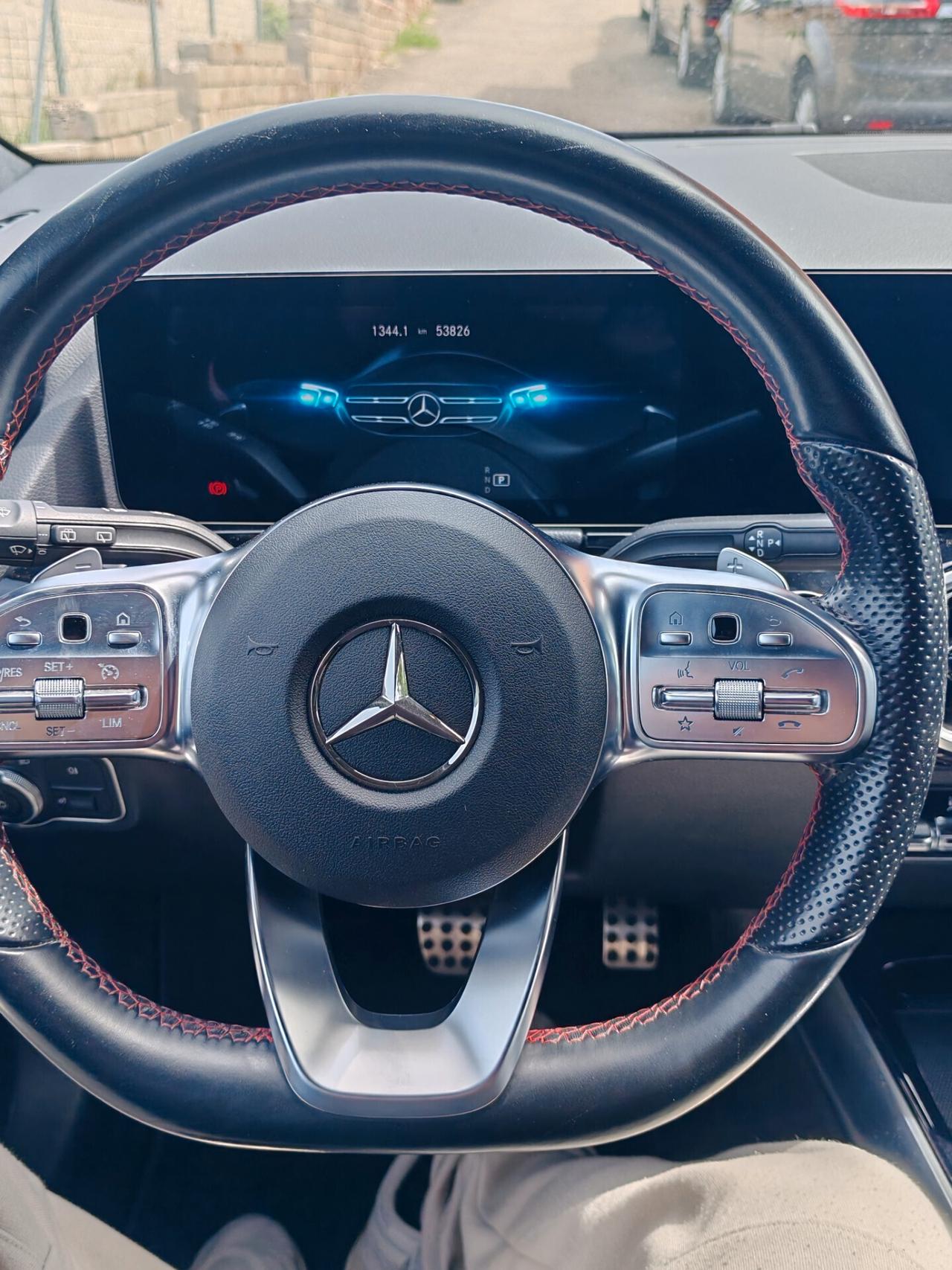 Mercedes-Benz GLA 200 163 CV Automatico