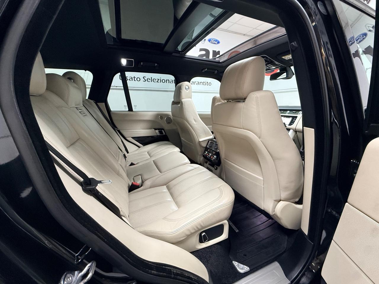 Land Rover Range Vogue 3.0 TDV6 Autobiography 02/2014 Euro 5B