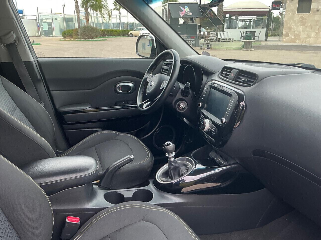 KIA SOUL 1.6 CRDI 136 Cv STRAFULL BI-COLOR 10/2016