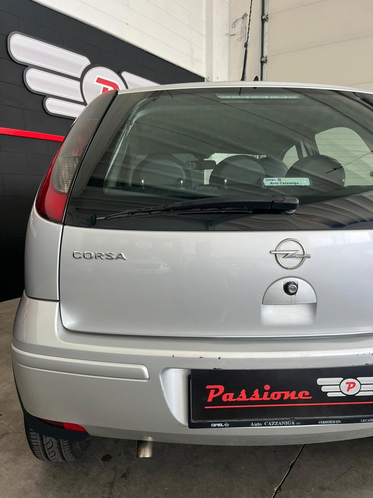 Opel Corsa 1.4i 16V cat 5 porte Cosmo