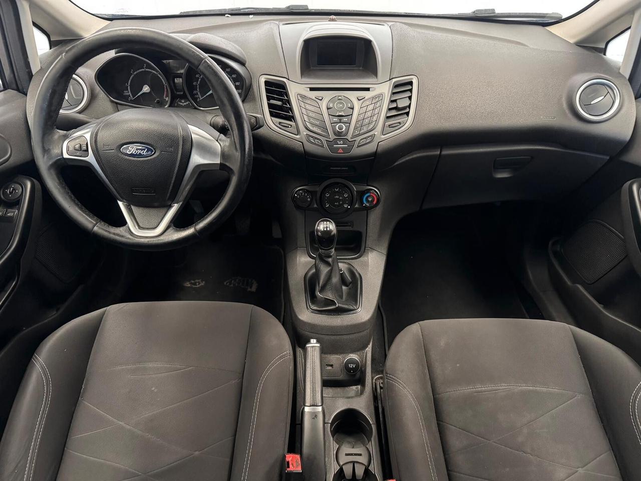 Ford Fiesta Plus adatta neopatentati