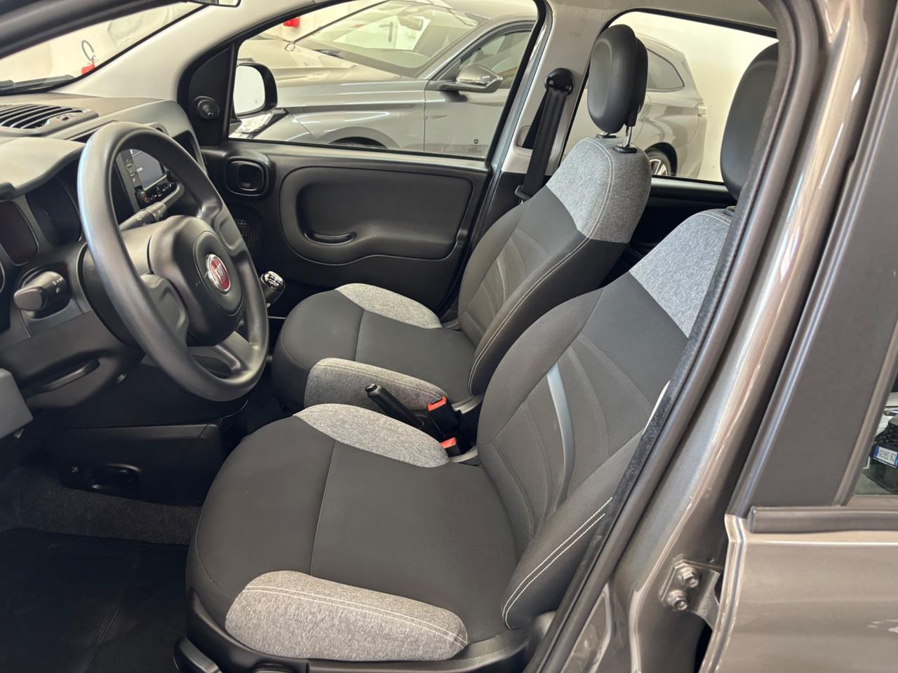 Fiat Panda 1.0 FireFly S&S Hybrid Garmin